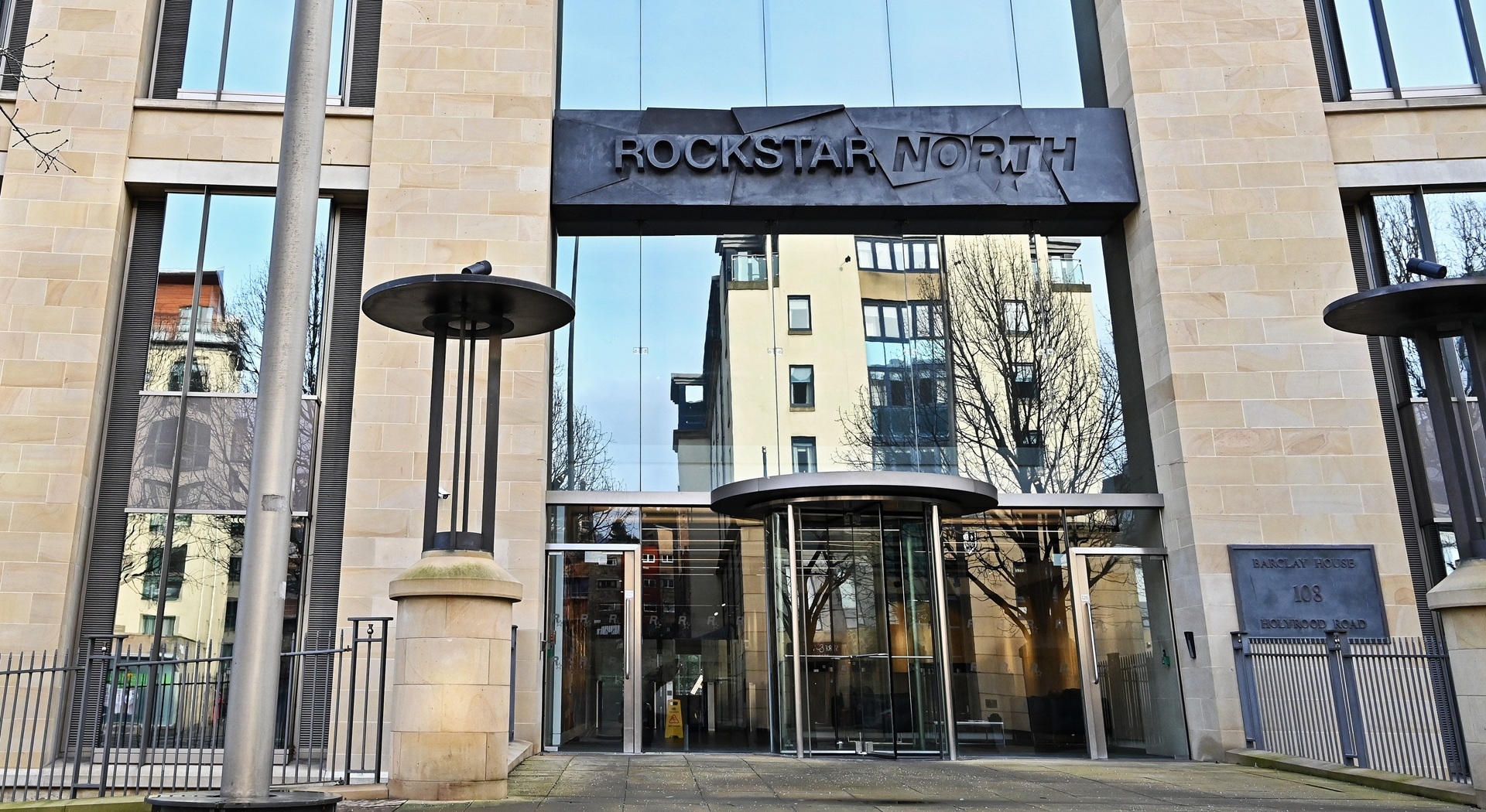 به‌روزرسانی: انفجار در محل استودیو Rockstar North