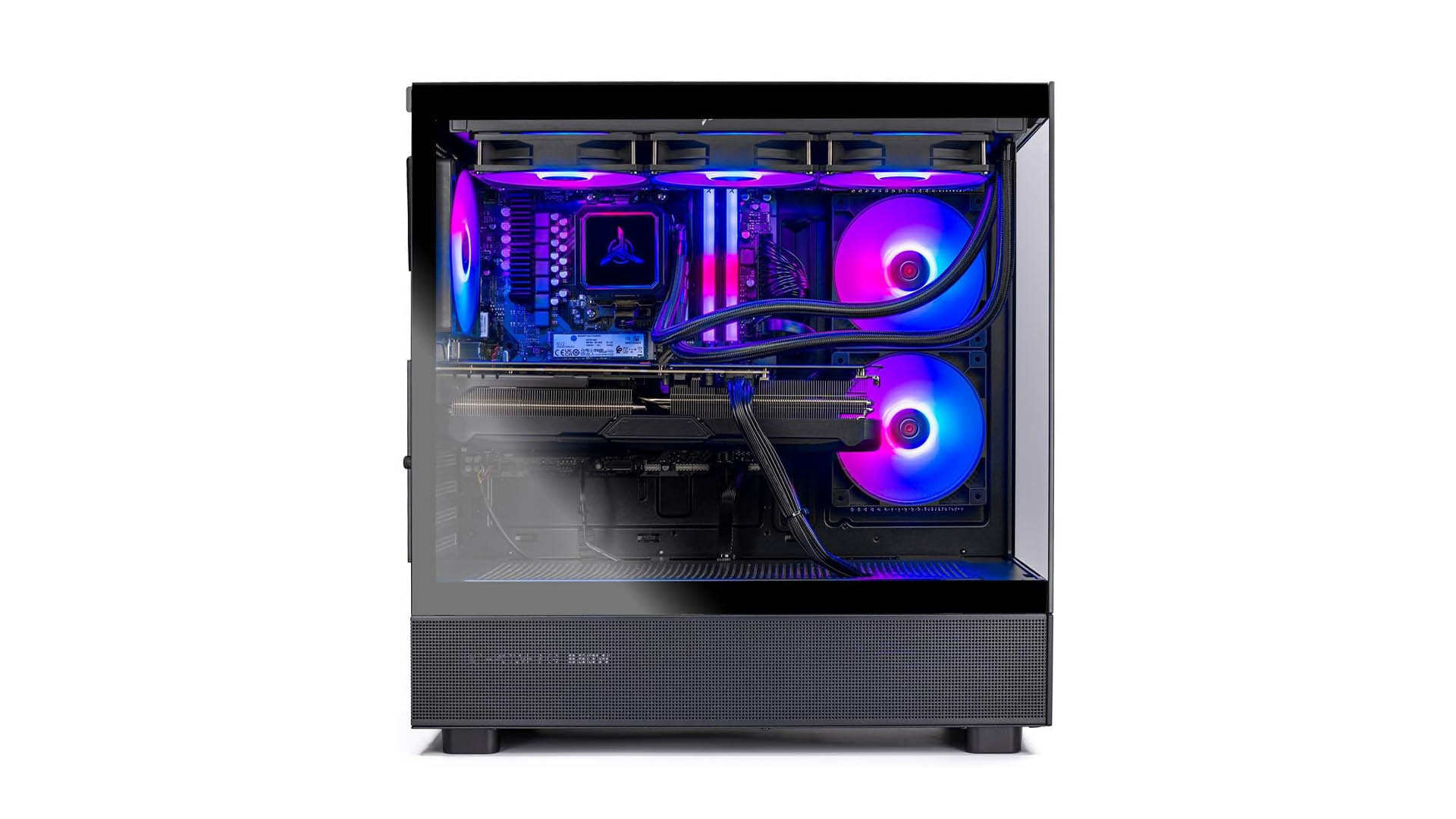 وداعی با فریم‌ریت‌های پایین و کمبود VRAM با کامپیوتر بازی Skytech