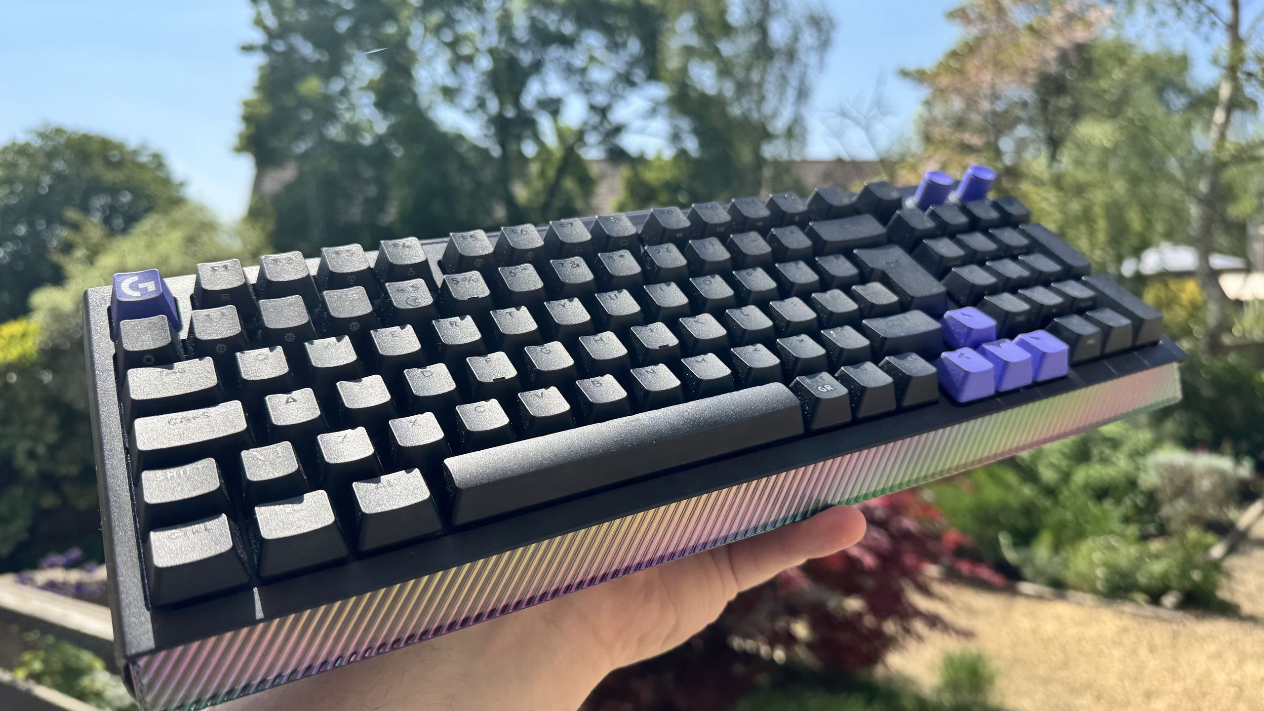 بررسی کیبورد گیمینگ Logitech G512 X