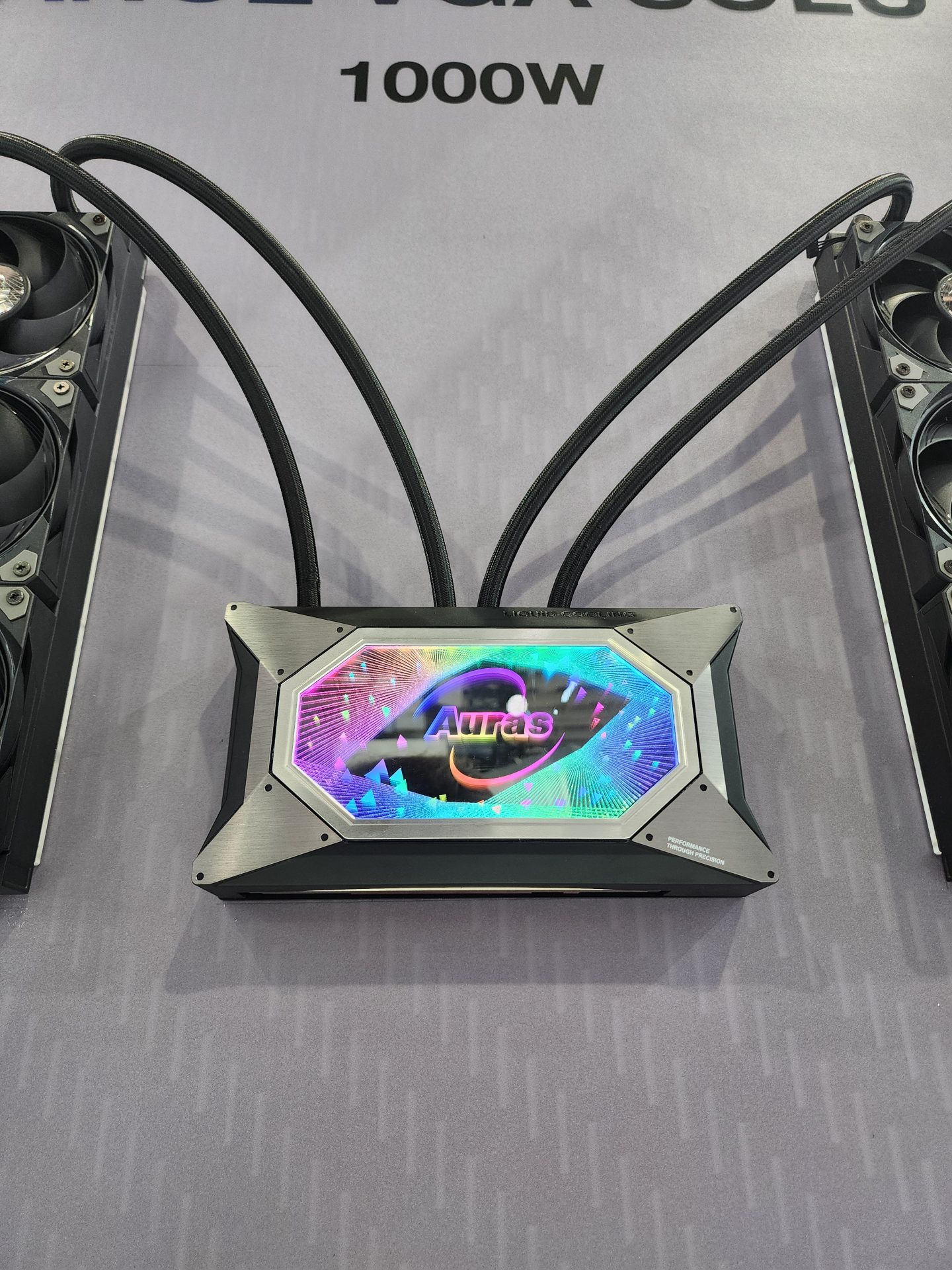 شرکت سازنده کولر بر روی کارت گرافیک‌های 1000 وات با دیزاین دوبل 360mm AIO تمرکز دارد