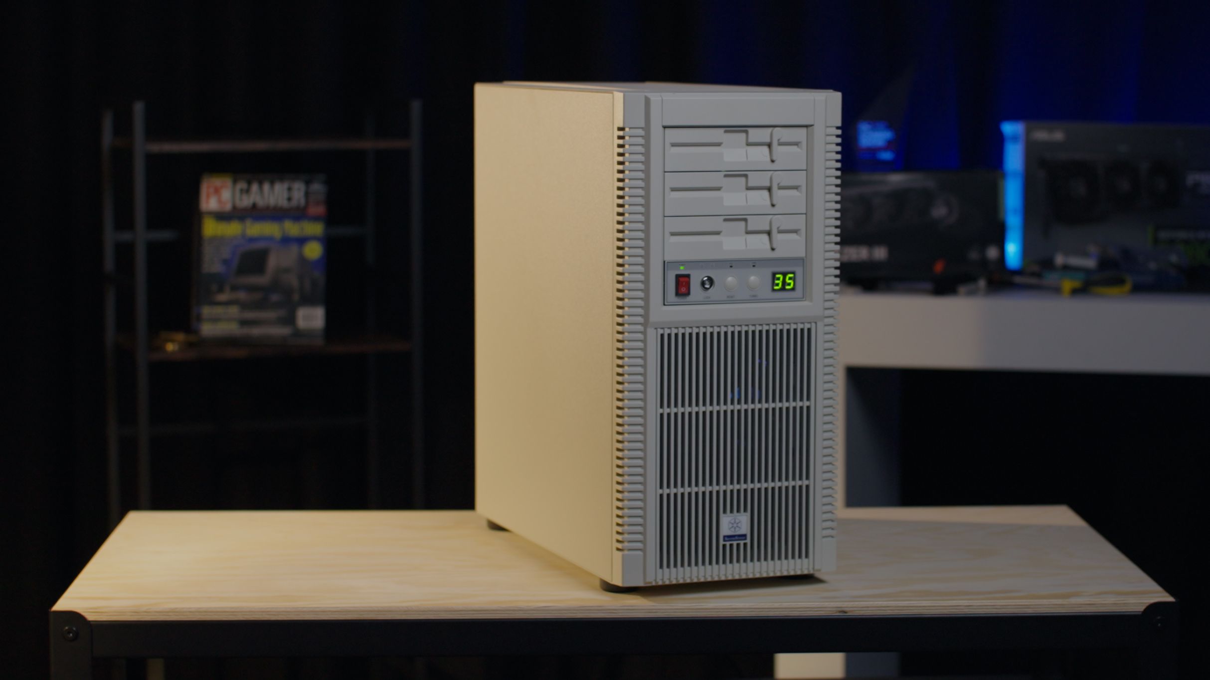 PC گیمینگ با طراحی قدیمی و سخت‌افزار جدید