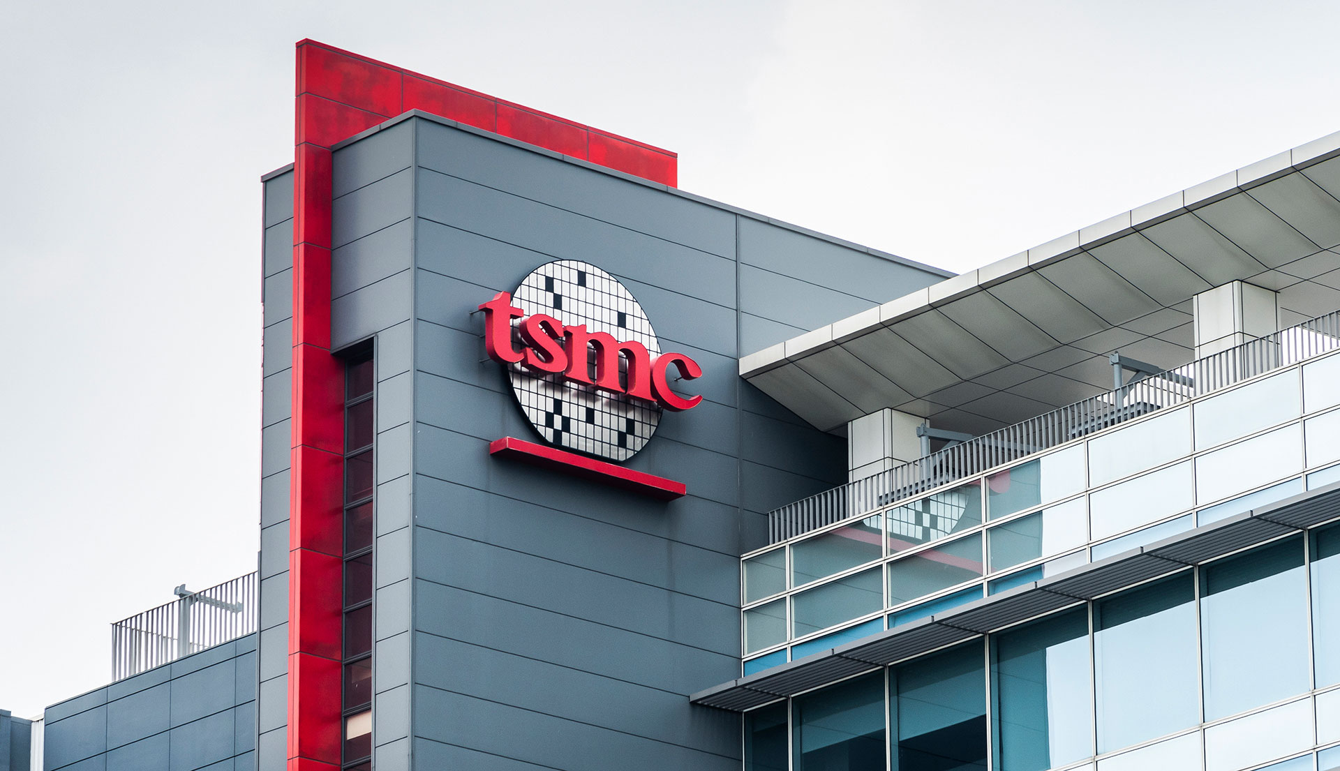 TSMC به ۹ درصد از برق تایوان نیاز دارد و قانون جدید آن را مجبور به تولید برق می‌کند